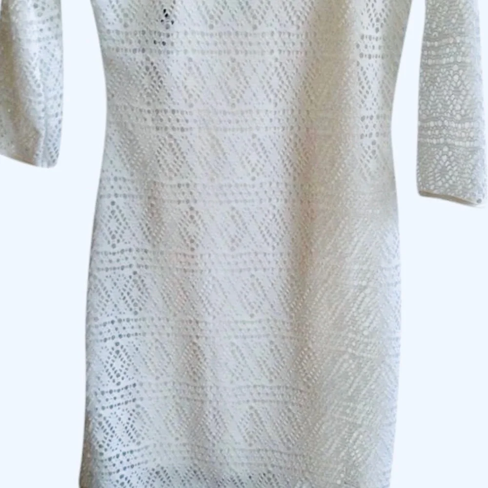 EXPRESS Crochet Eyelet White & Cream Quarter Sleeved Lined Dress SZ SMALL EUC - Picture 4 of 8